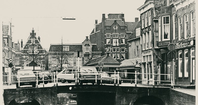De Platte Stenen Brug over het Verdronkenoord, archieffoto